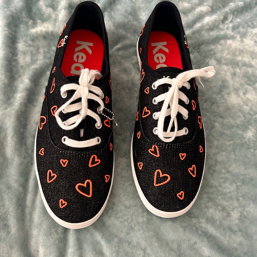 Keds x Taylor Swift dark blue Jean Sneakers with embroidered neon Orange Hearts